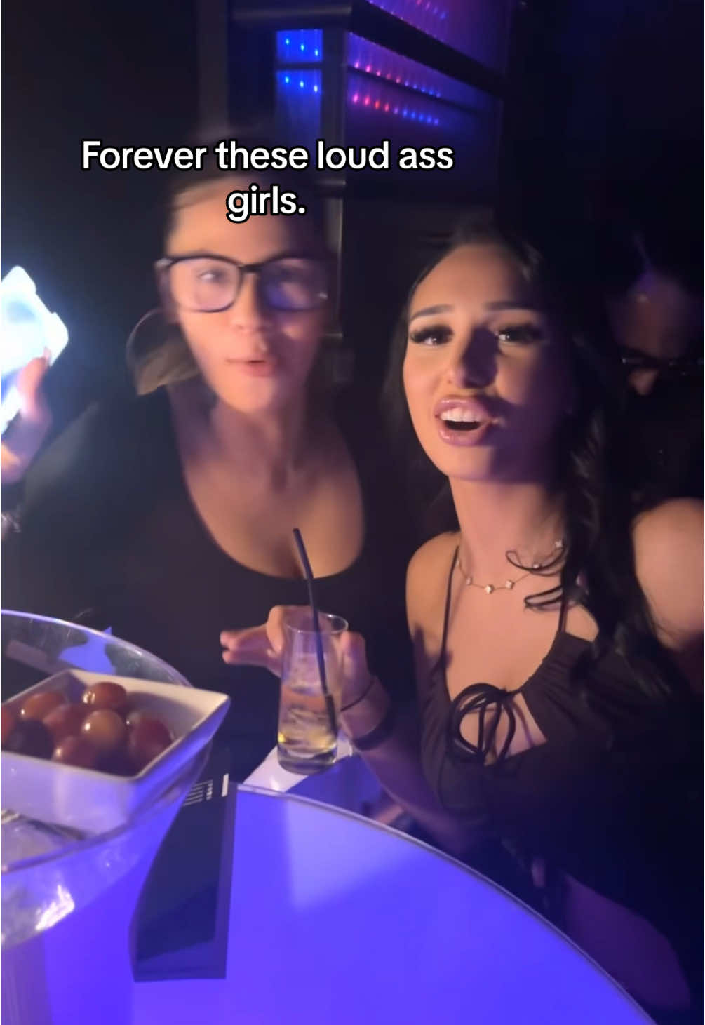 @dinaaxbss
