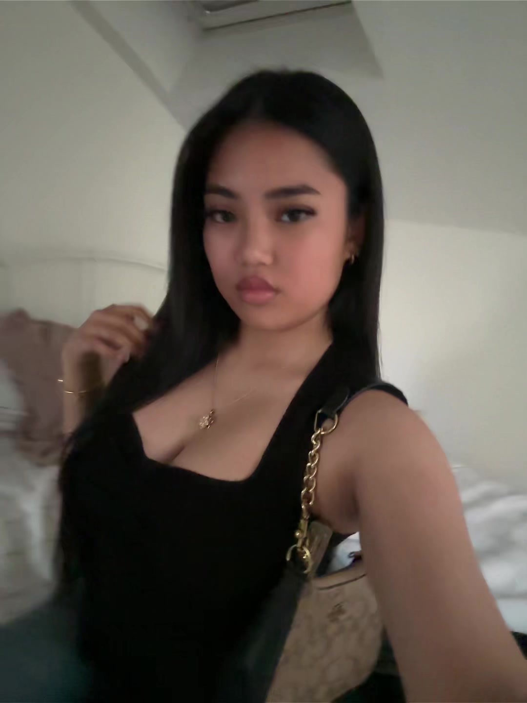 @𝐑
