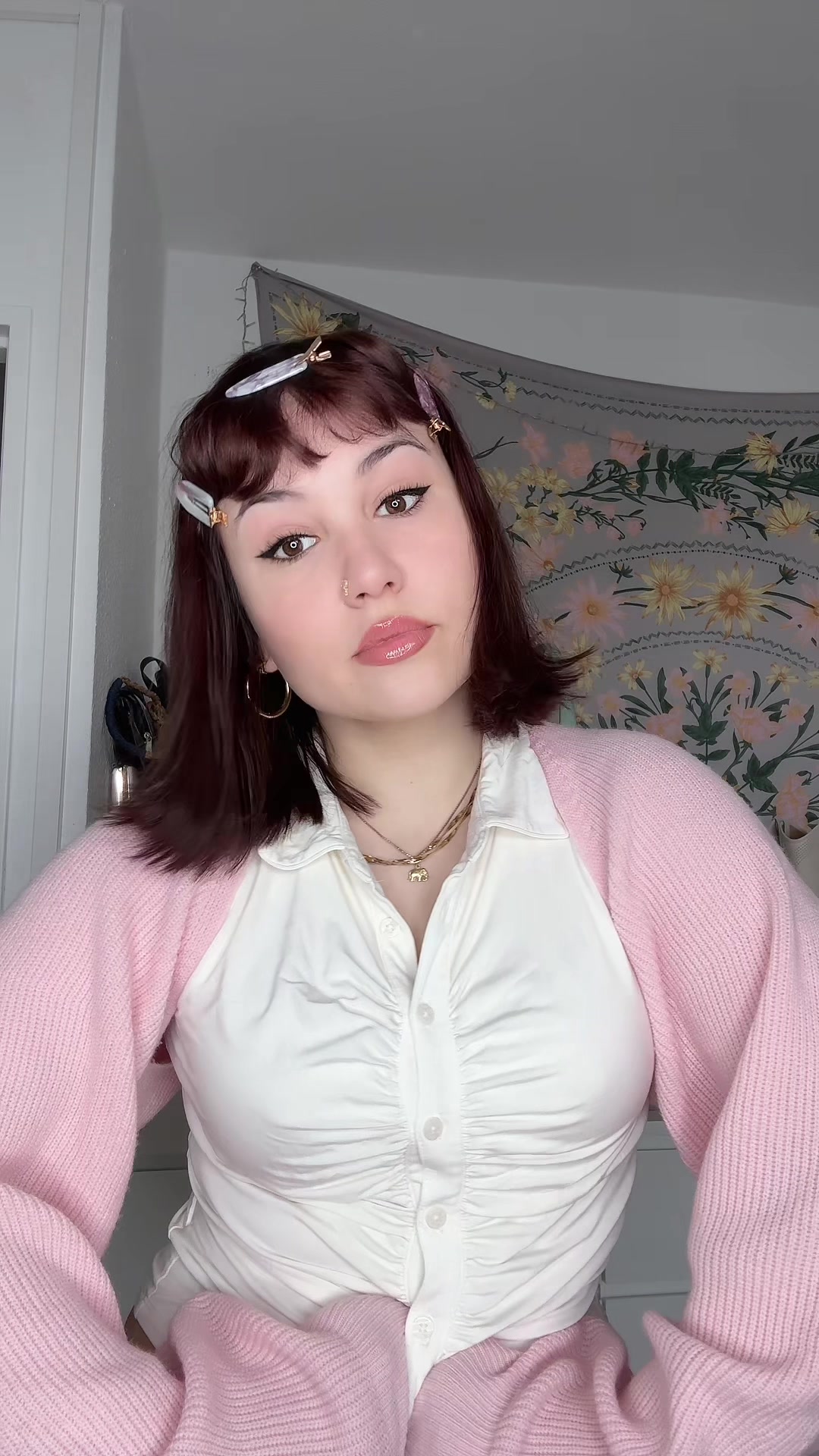 @laurassoberlife