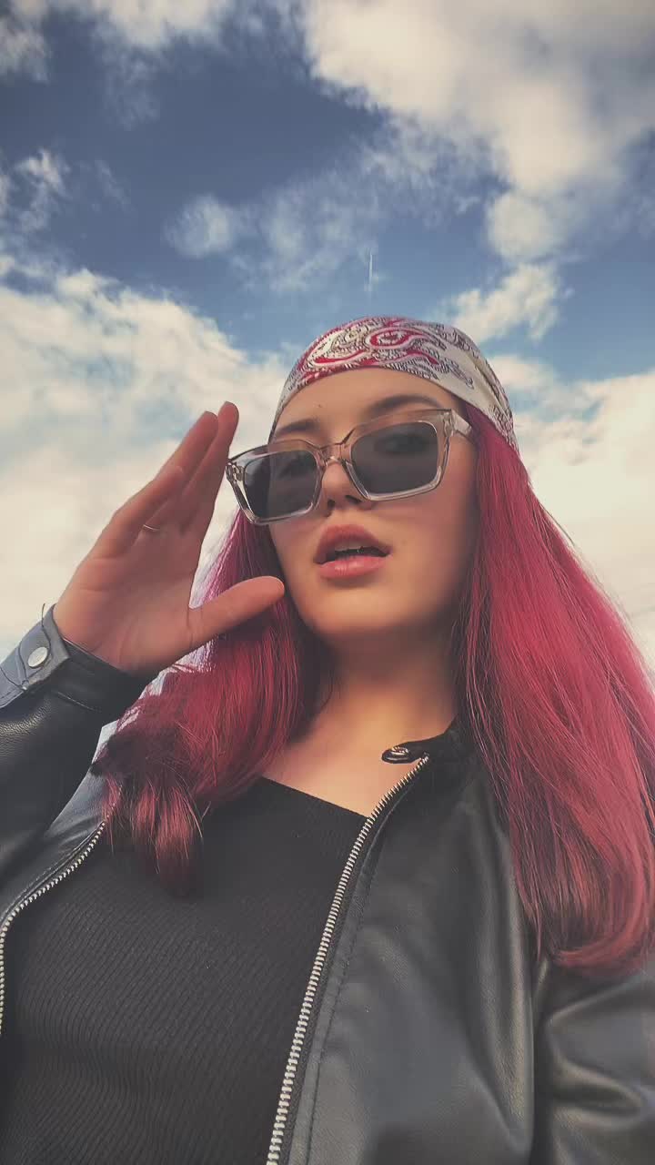 @Larisa