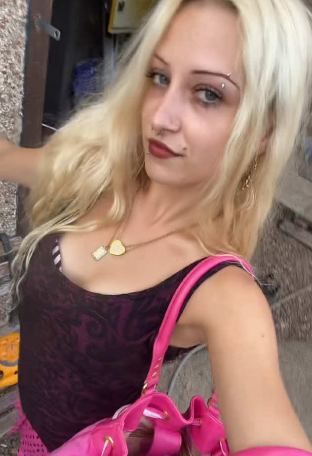 @TheGirlNextdoor🪷🫧