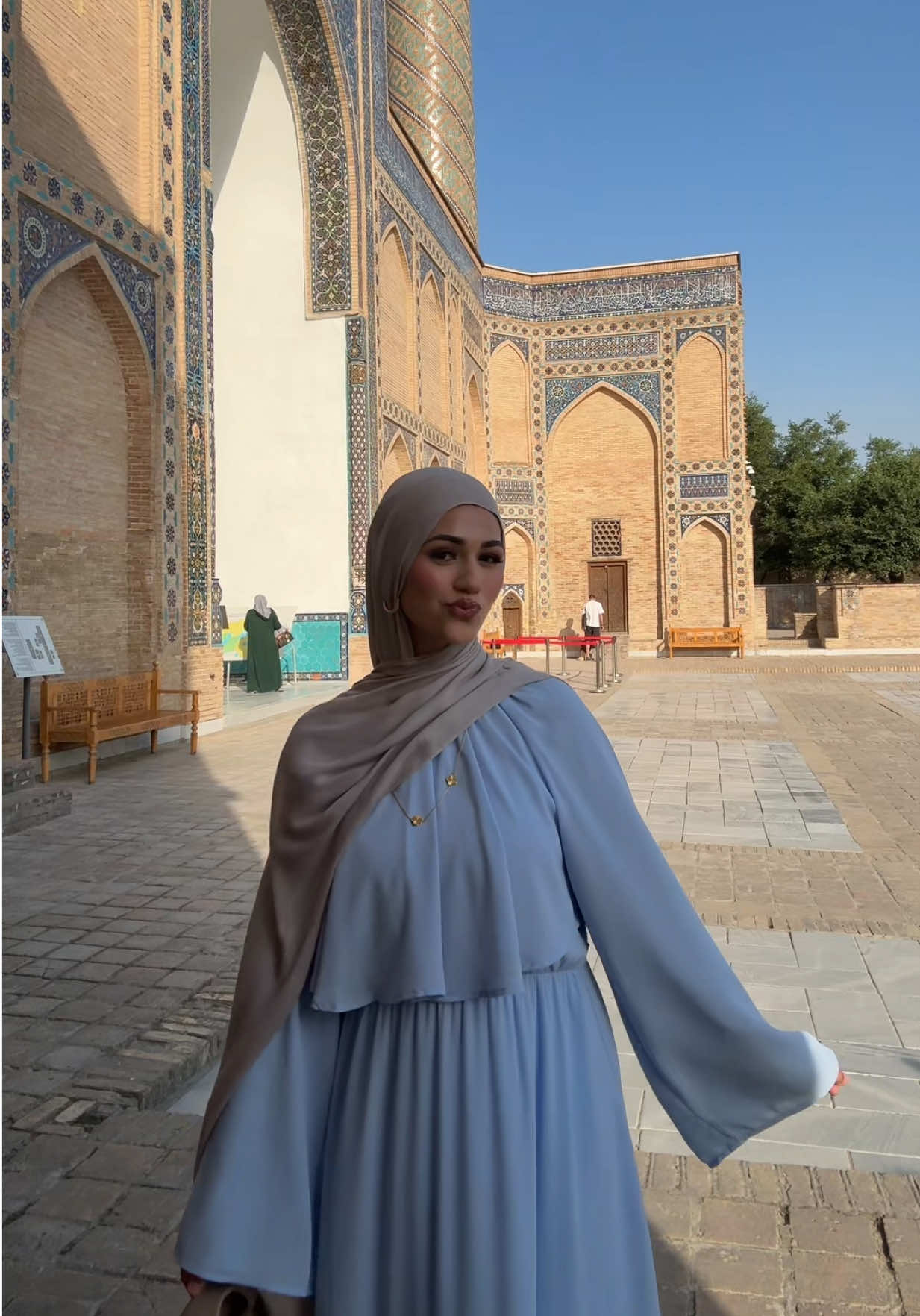 @Zohra 🌸