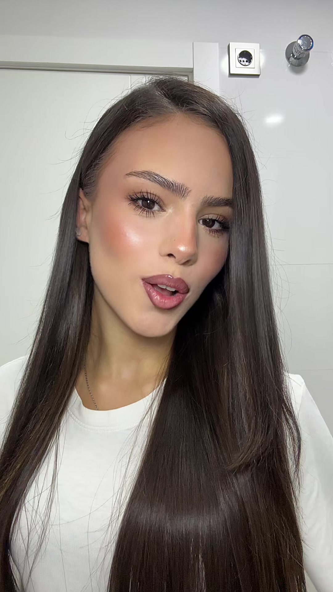 @𝐒𝐢𝐥𝐯𝐢𝐚🌺