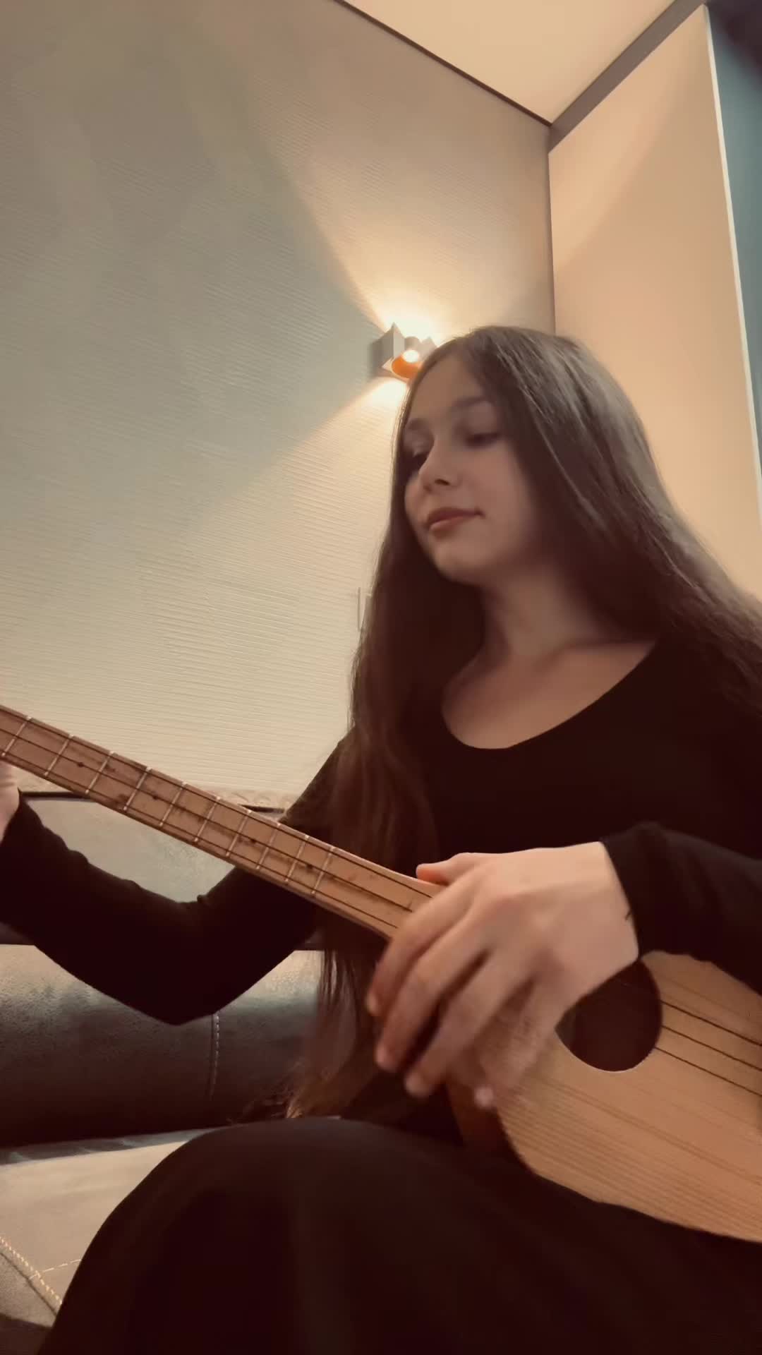 @𝓜𝓐𝓡𝓘𝓢𝓐