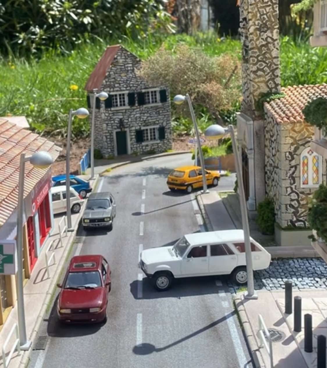 @Miniacars