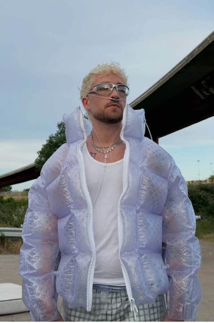 @𝐧𝐚𝐢𝐚