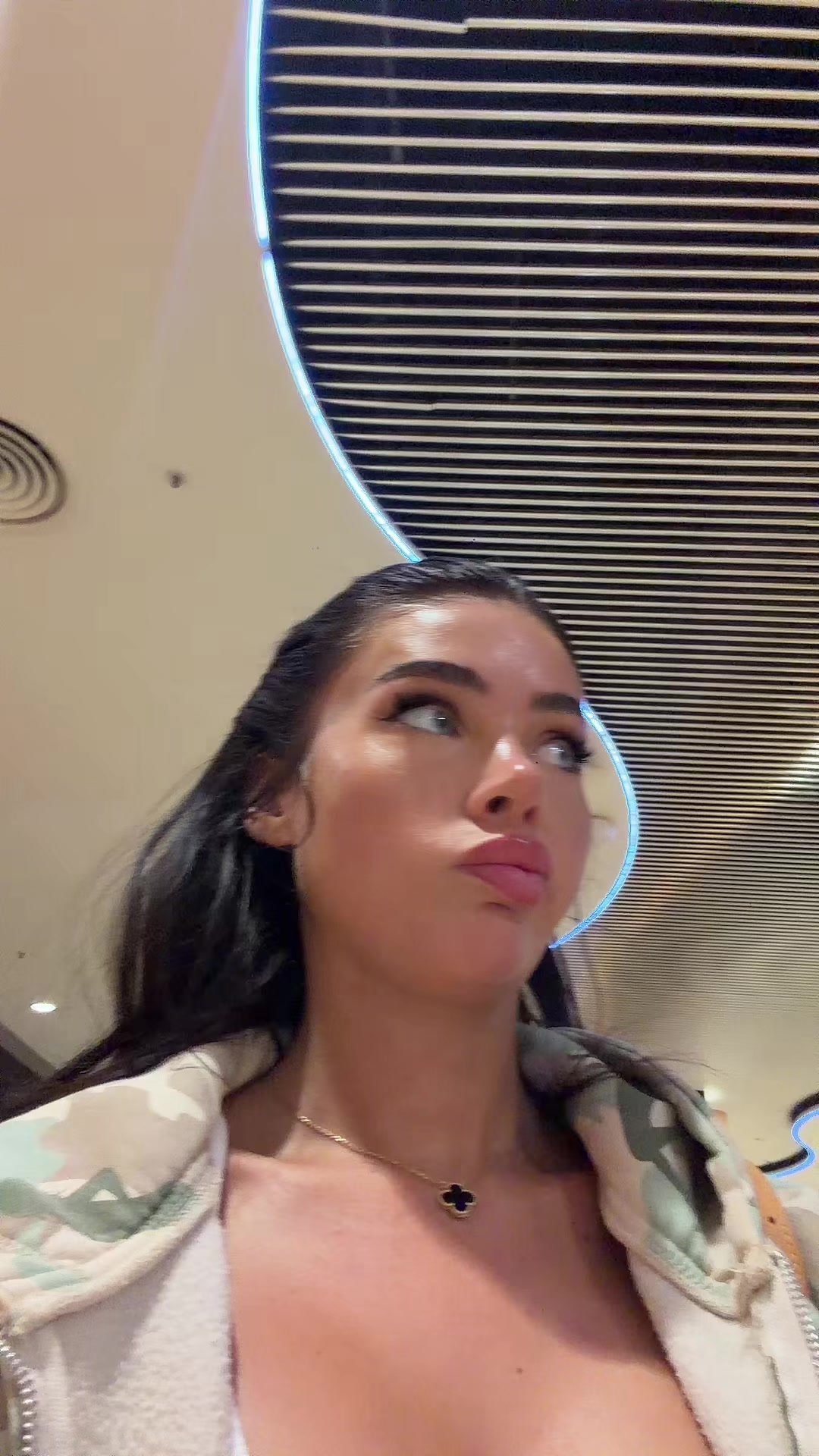 @Chloe Elizabeth