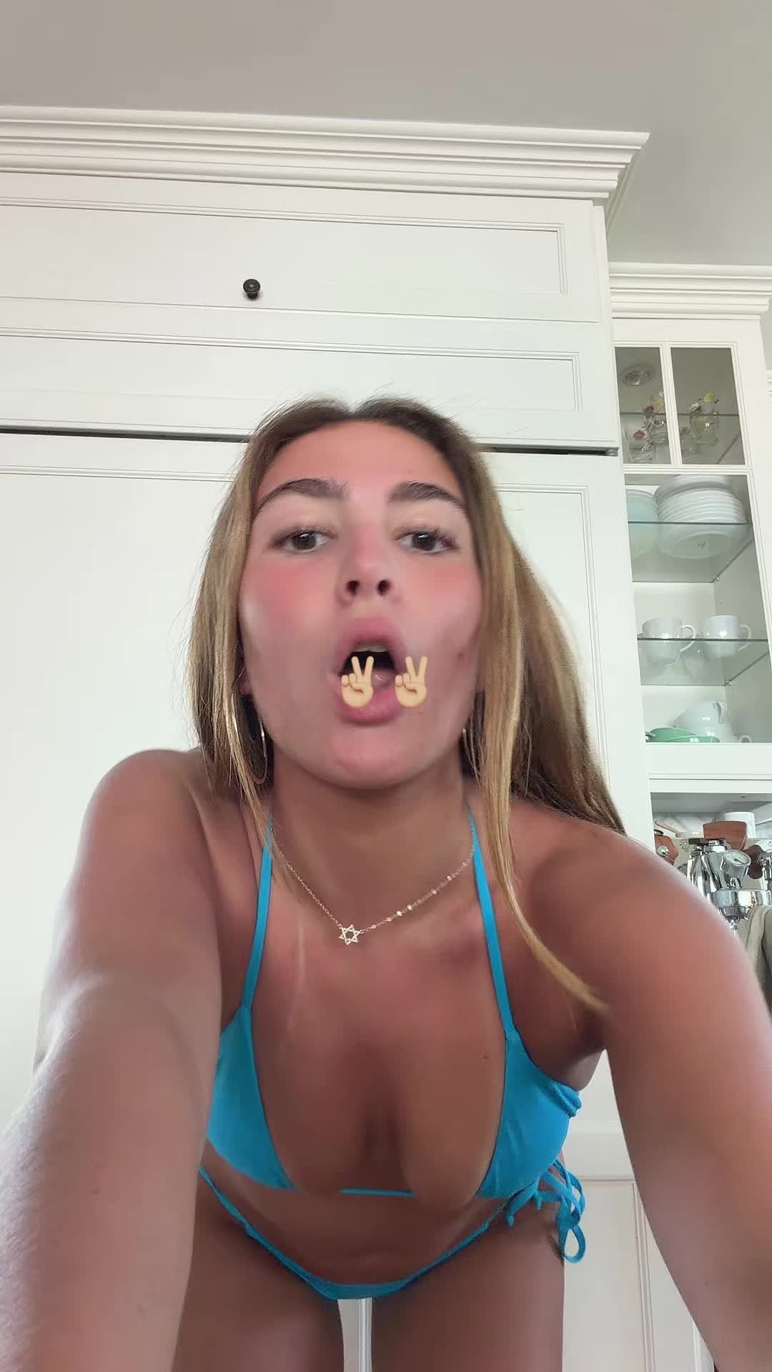 @m🦋k