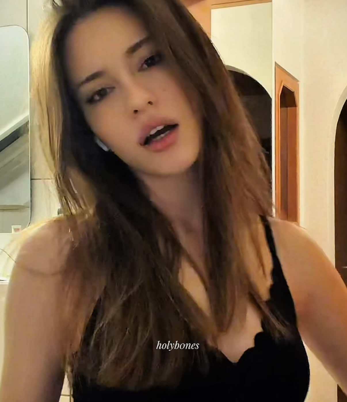 @святая кость