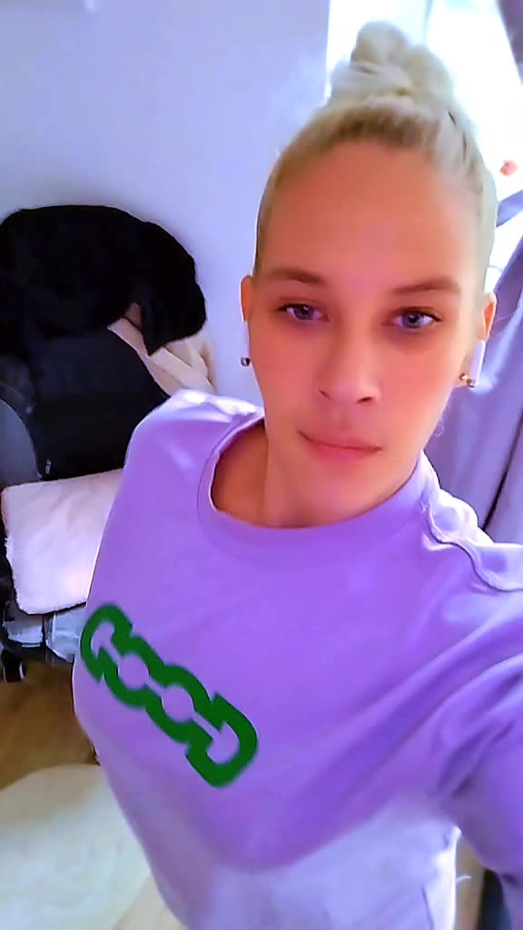 @Rina🖤🤍