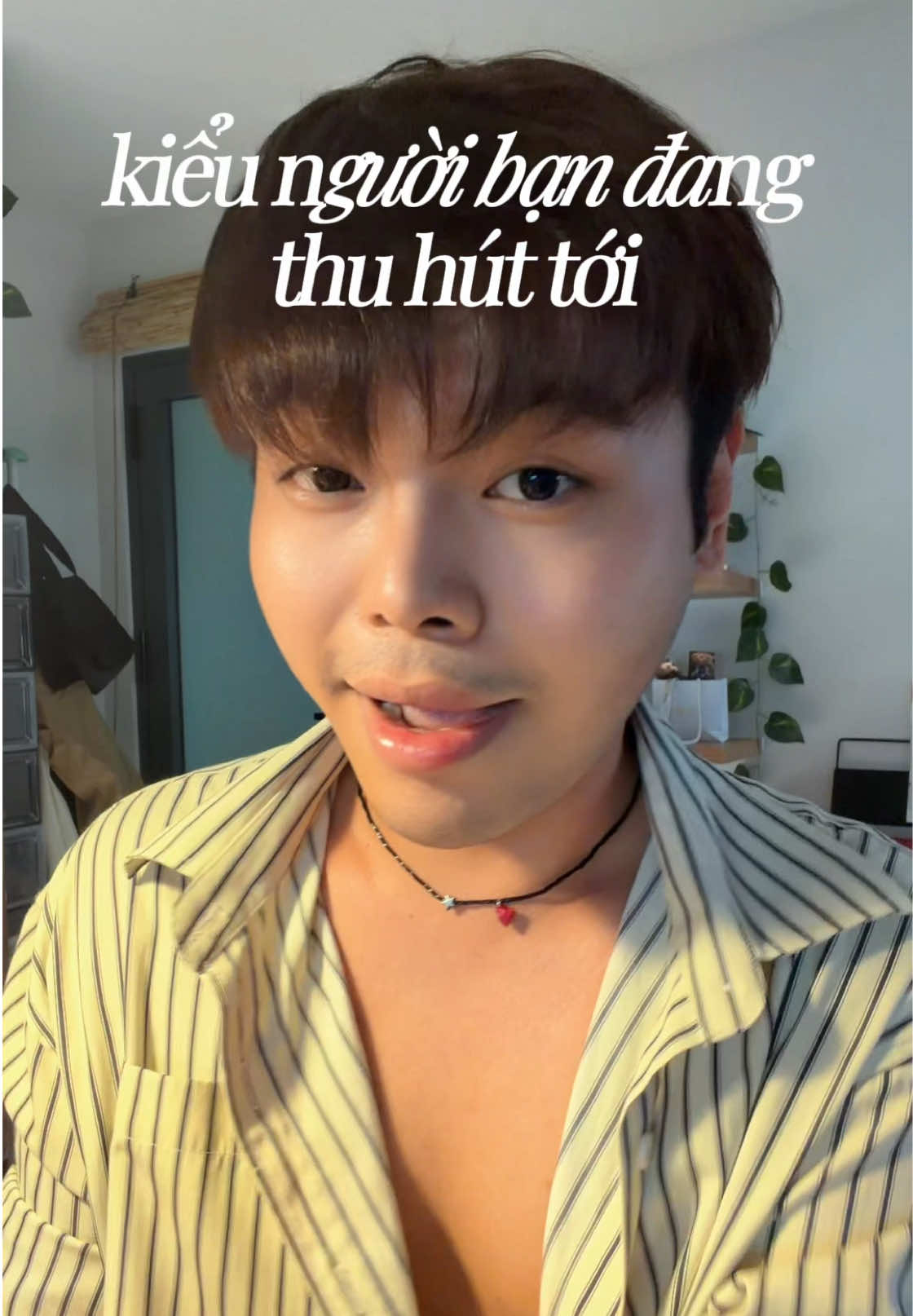 @Một chiếc &ocirc;m nhỏ ch&iacute;u