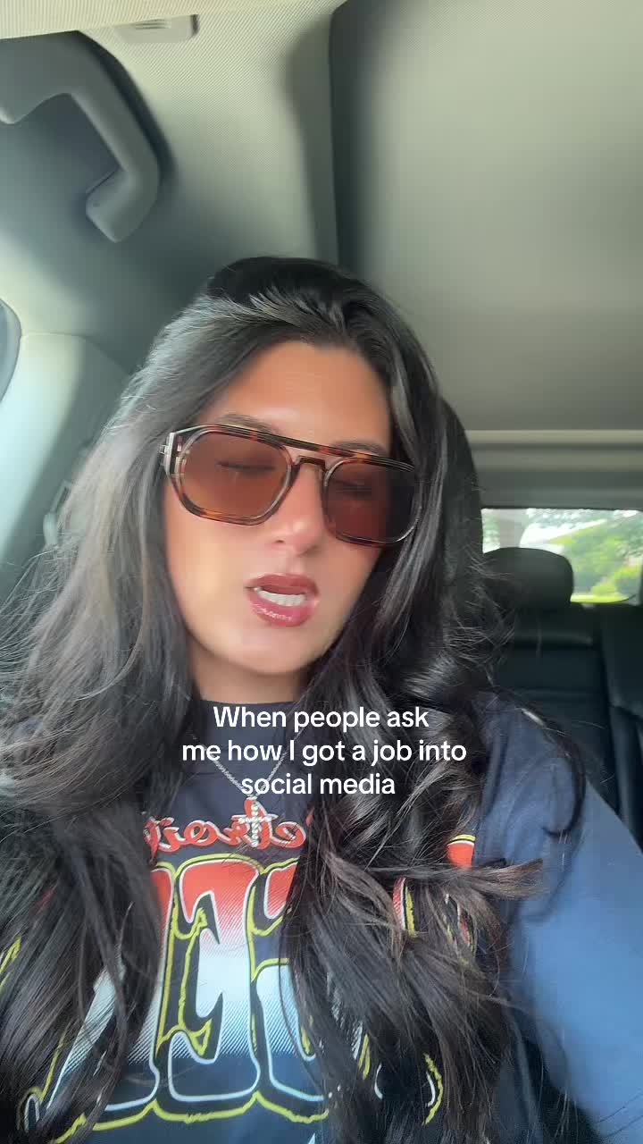 @CHLOE ORLIKOWSKI