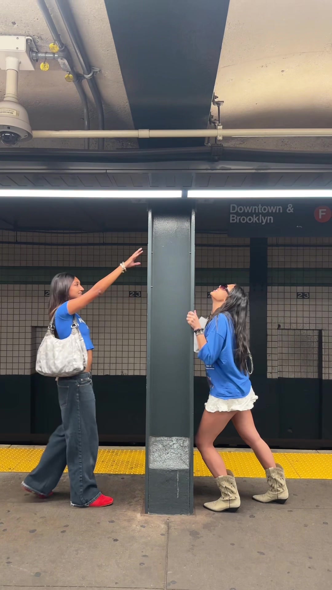 @Tina