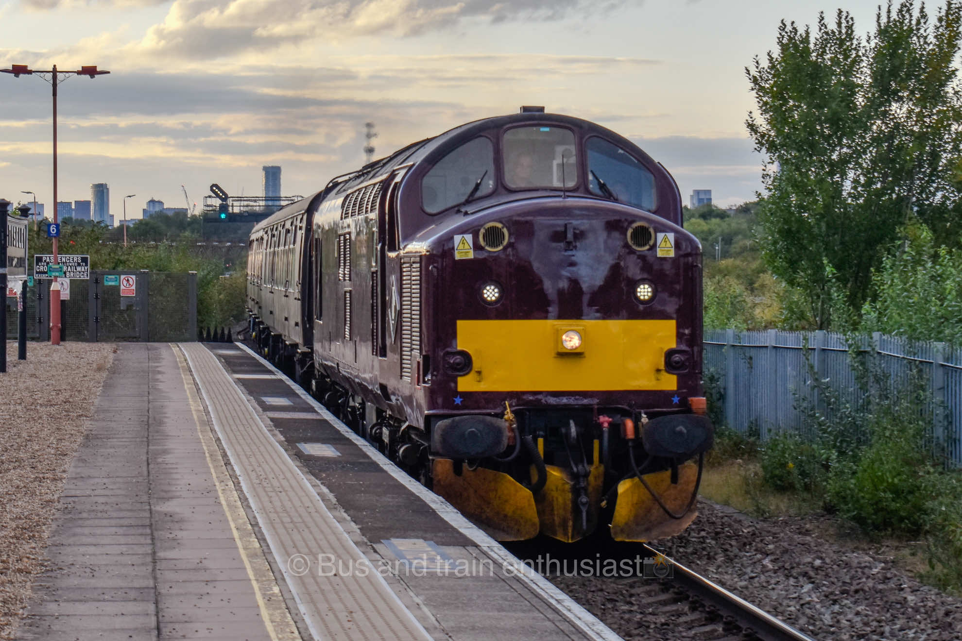 @Bus and train enthusiast📸