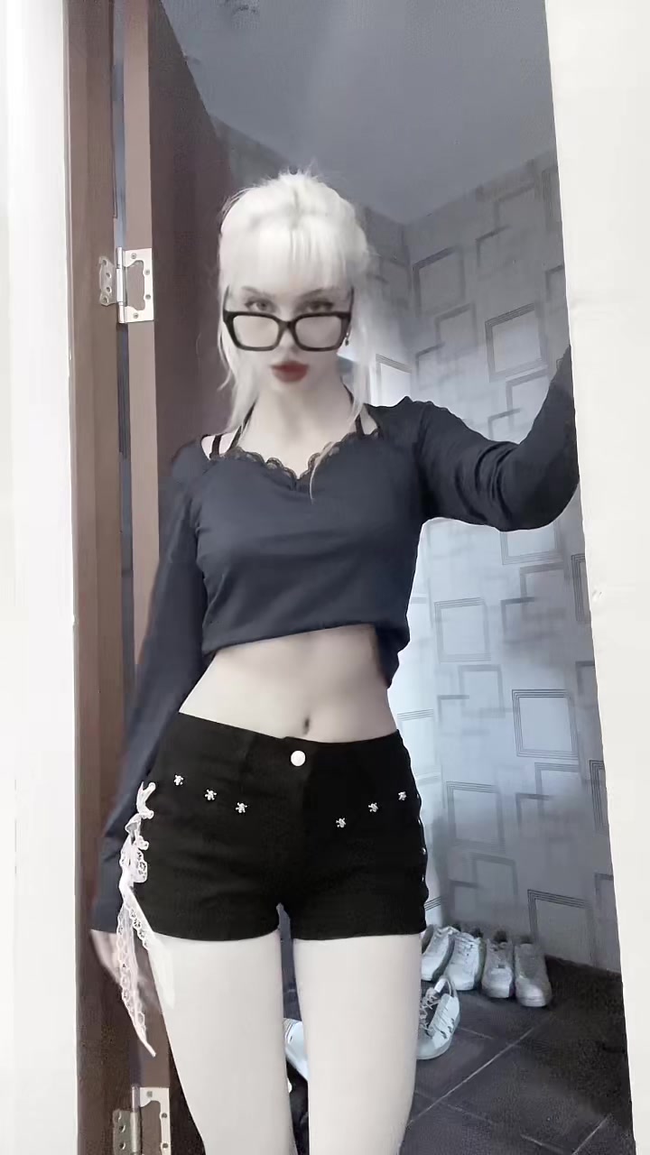 @недовольна
