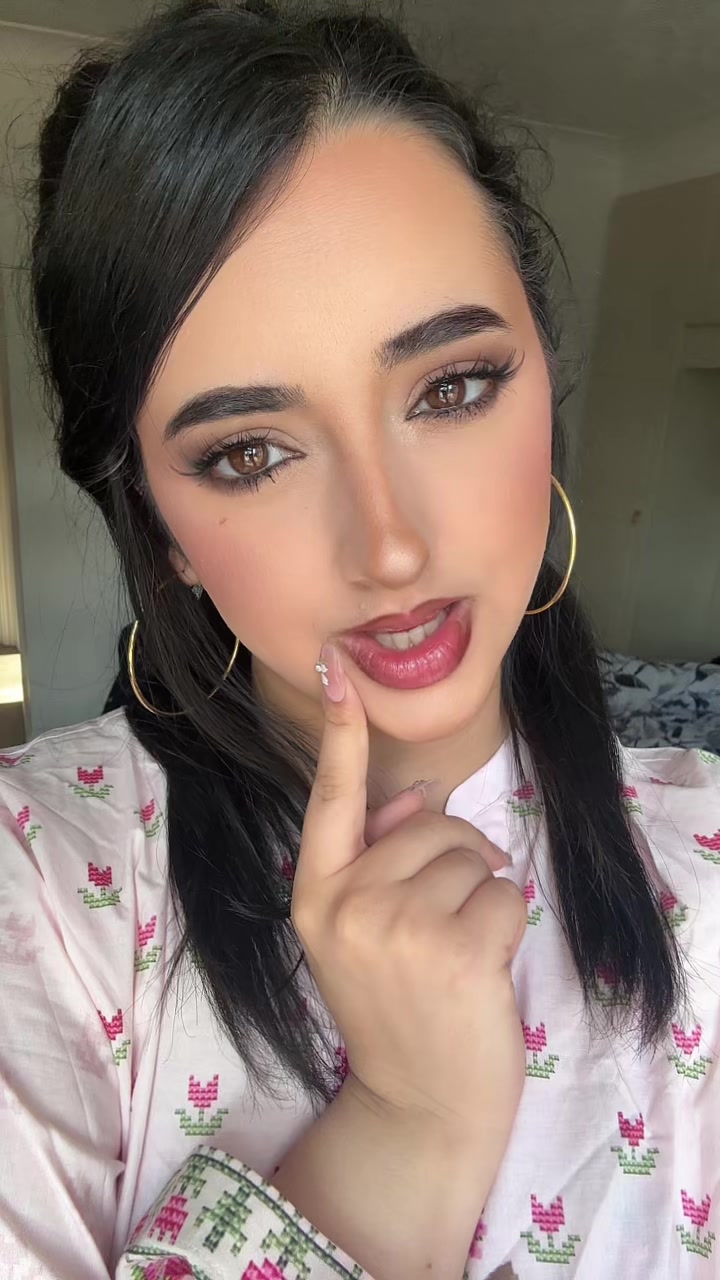 @𝓗𝓪𝓷𝔃𝓲𝓮 🏹