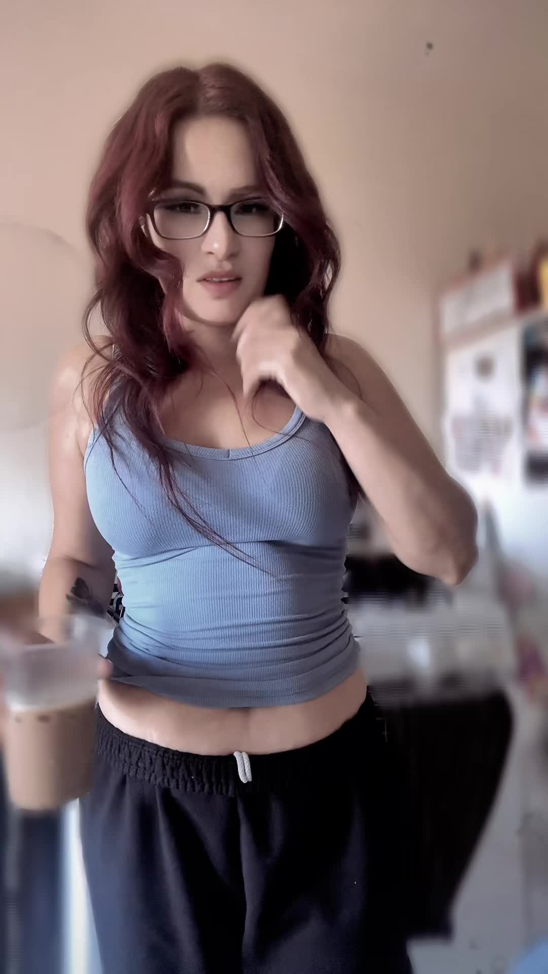 @KittynIza