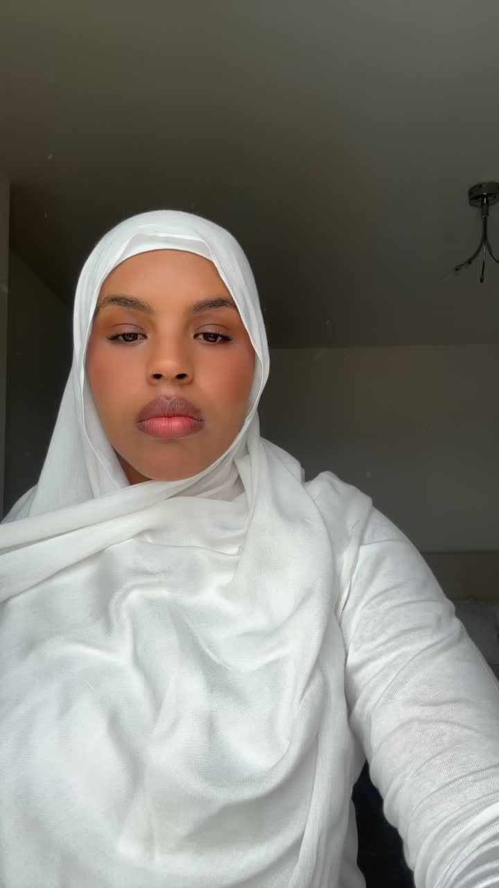 @Aisha🧸
