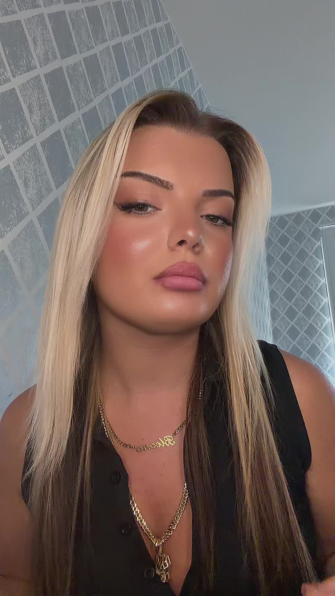 @bleonaaa