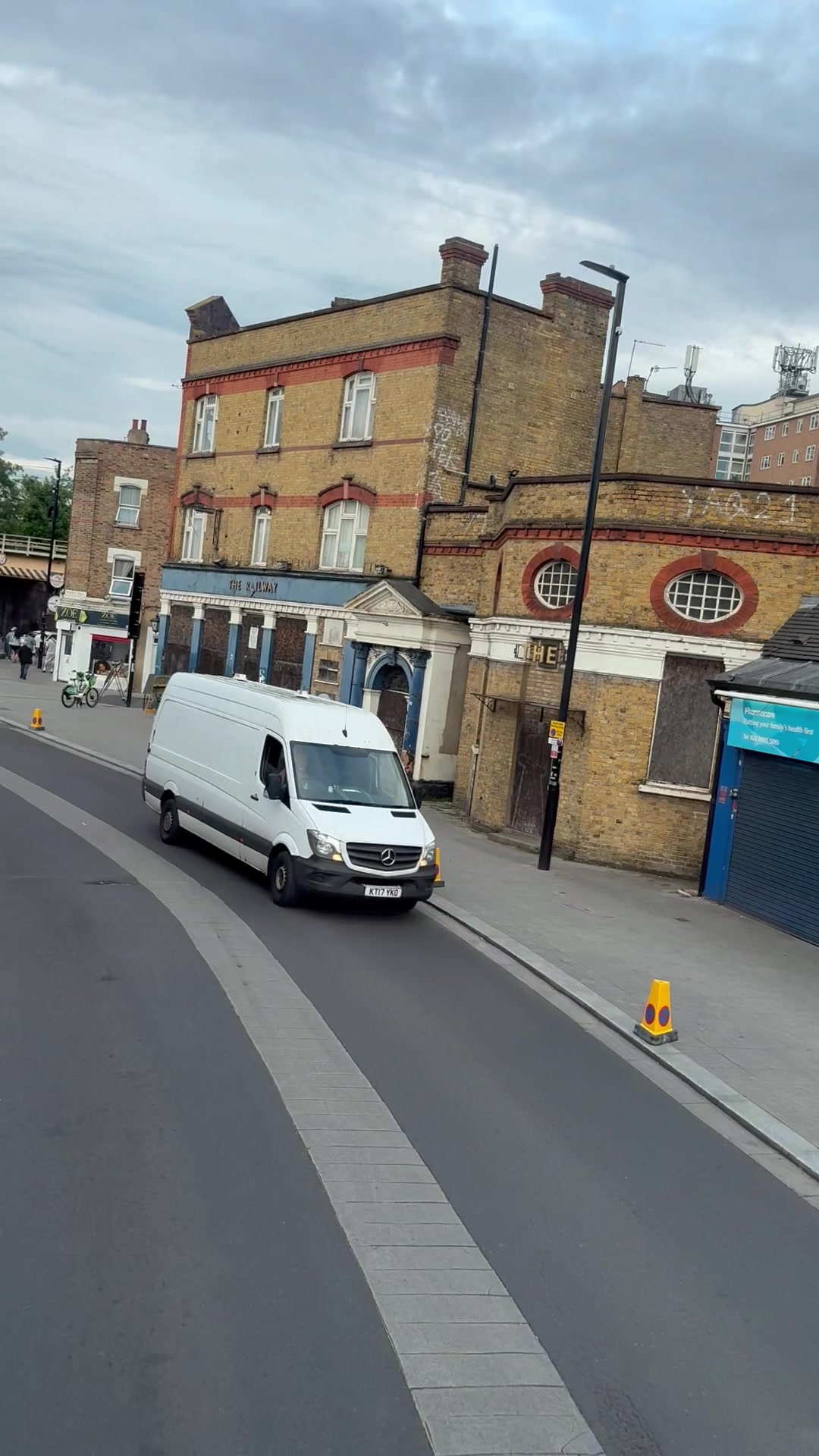 @serkızcay/LONDON