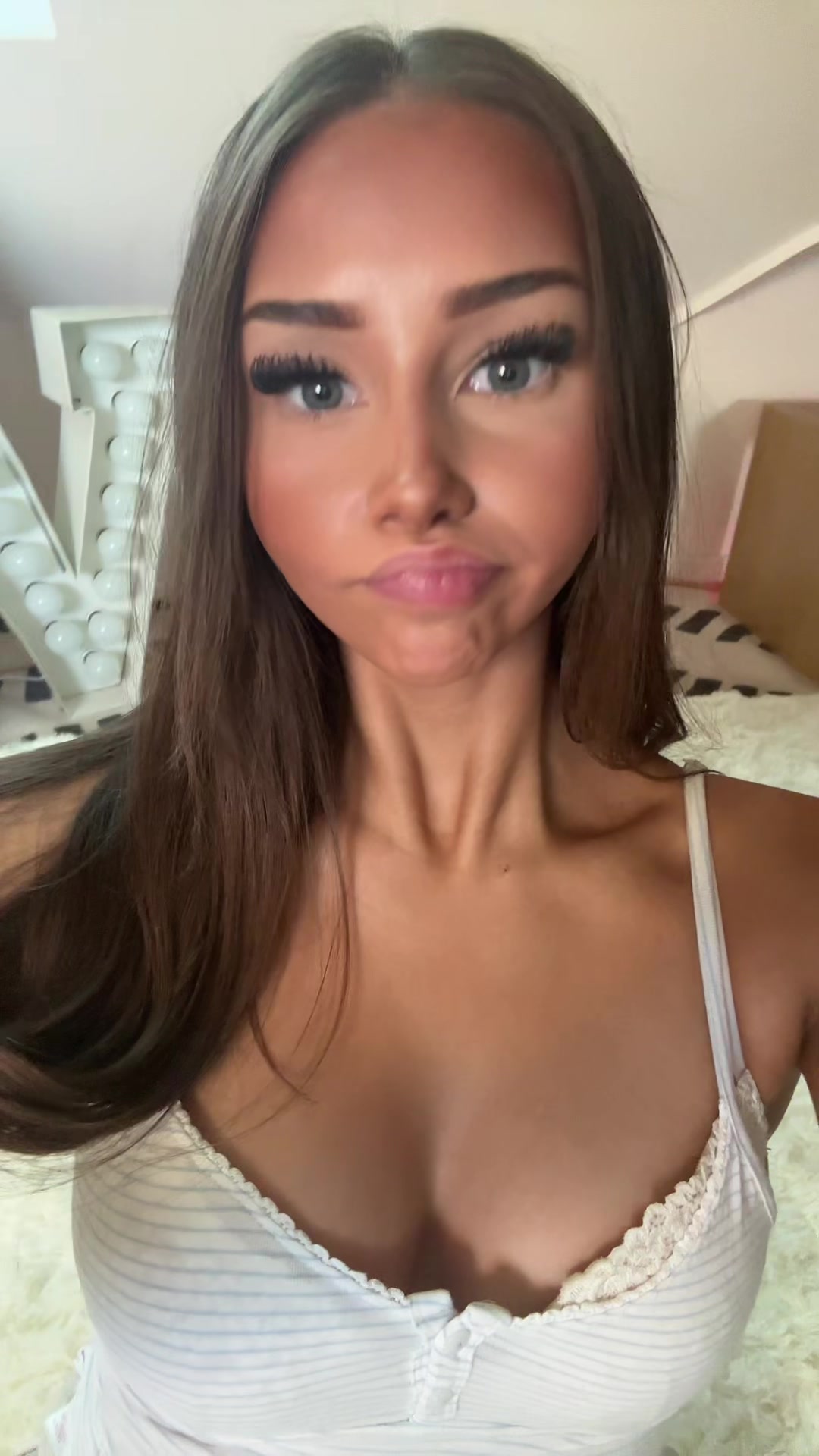 @w