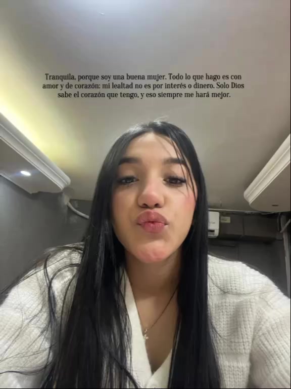 @naomi_ Sofia