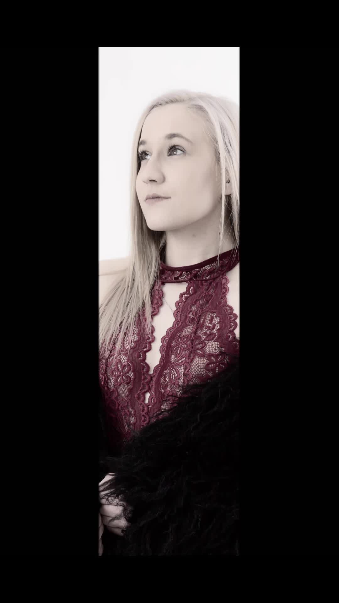 @Vivien Kulcs&aacute;r