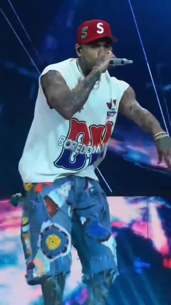 @Team Chris brown