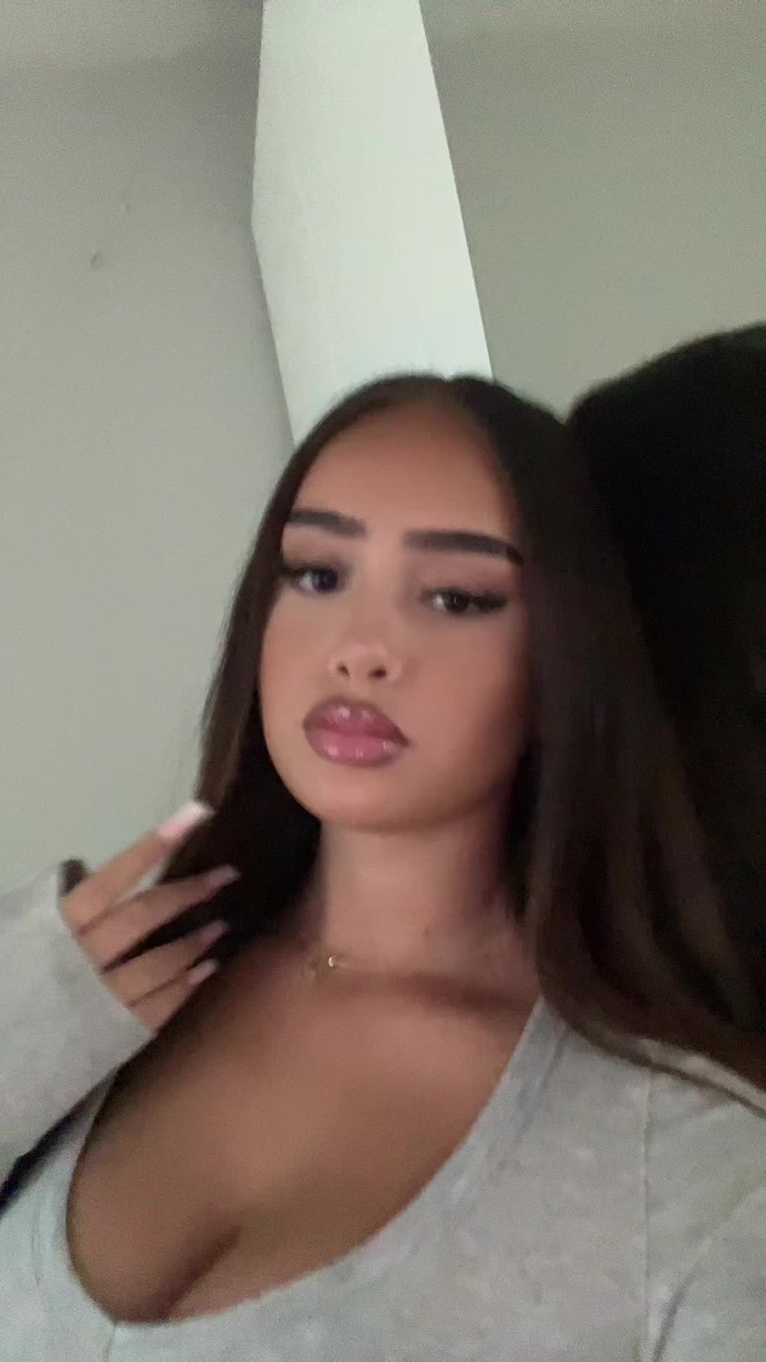@𝐌𝐞𝐥𝐢𝐡𝐚