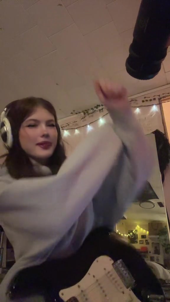 @chloë