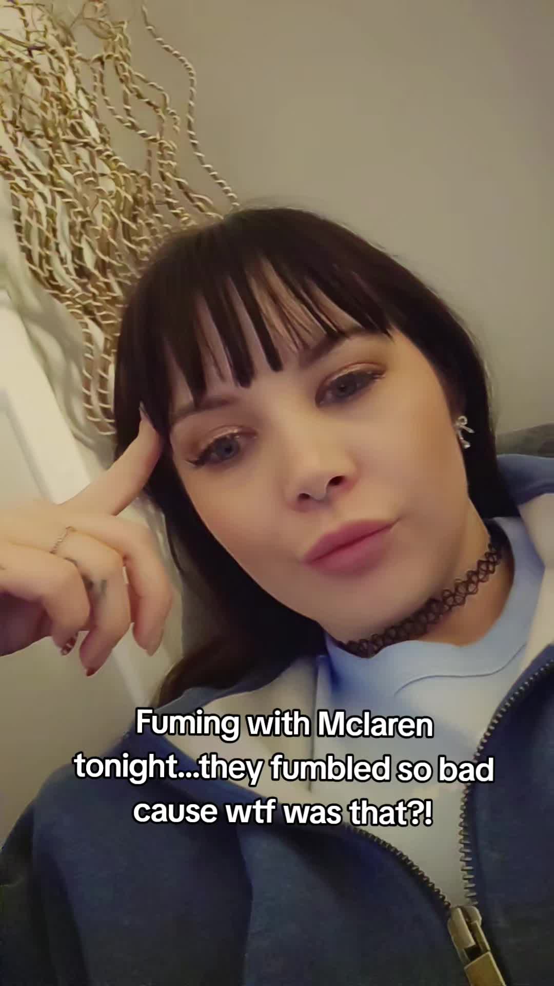 @Holl_1