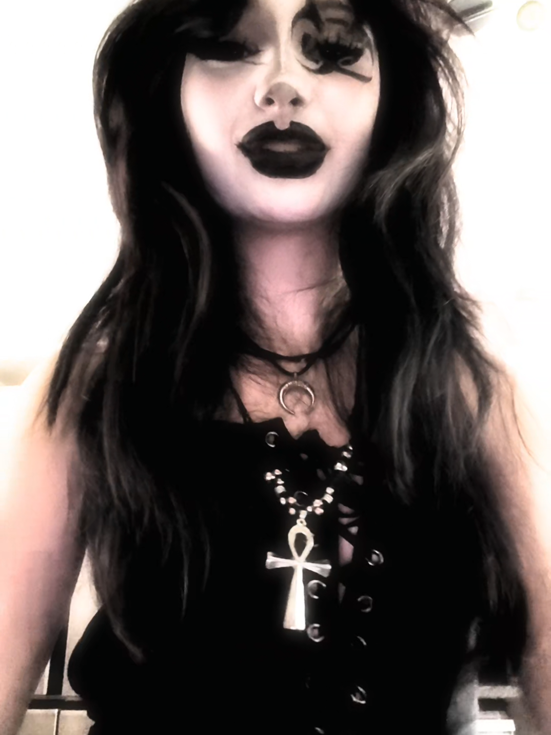 @𝑒𝑧🦇🪦