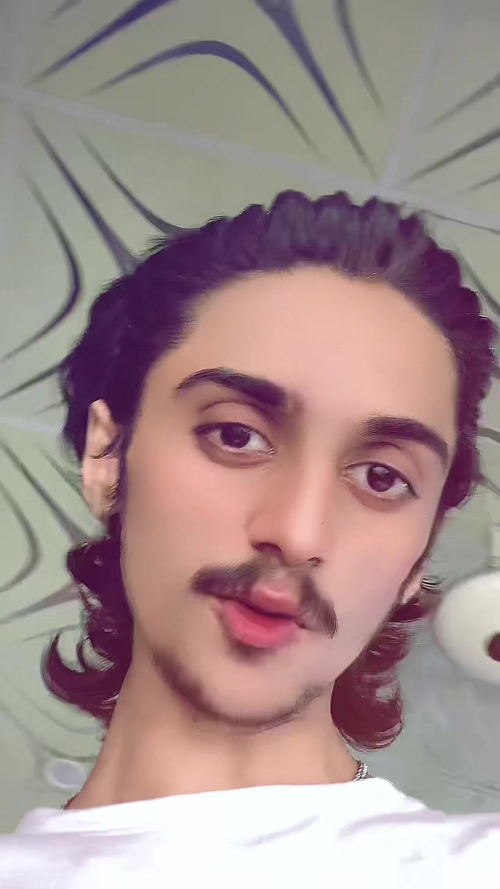 @MOoN🕶️🤏