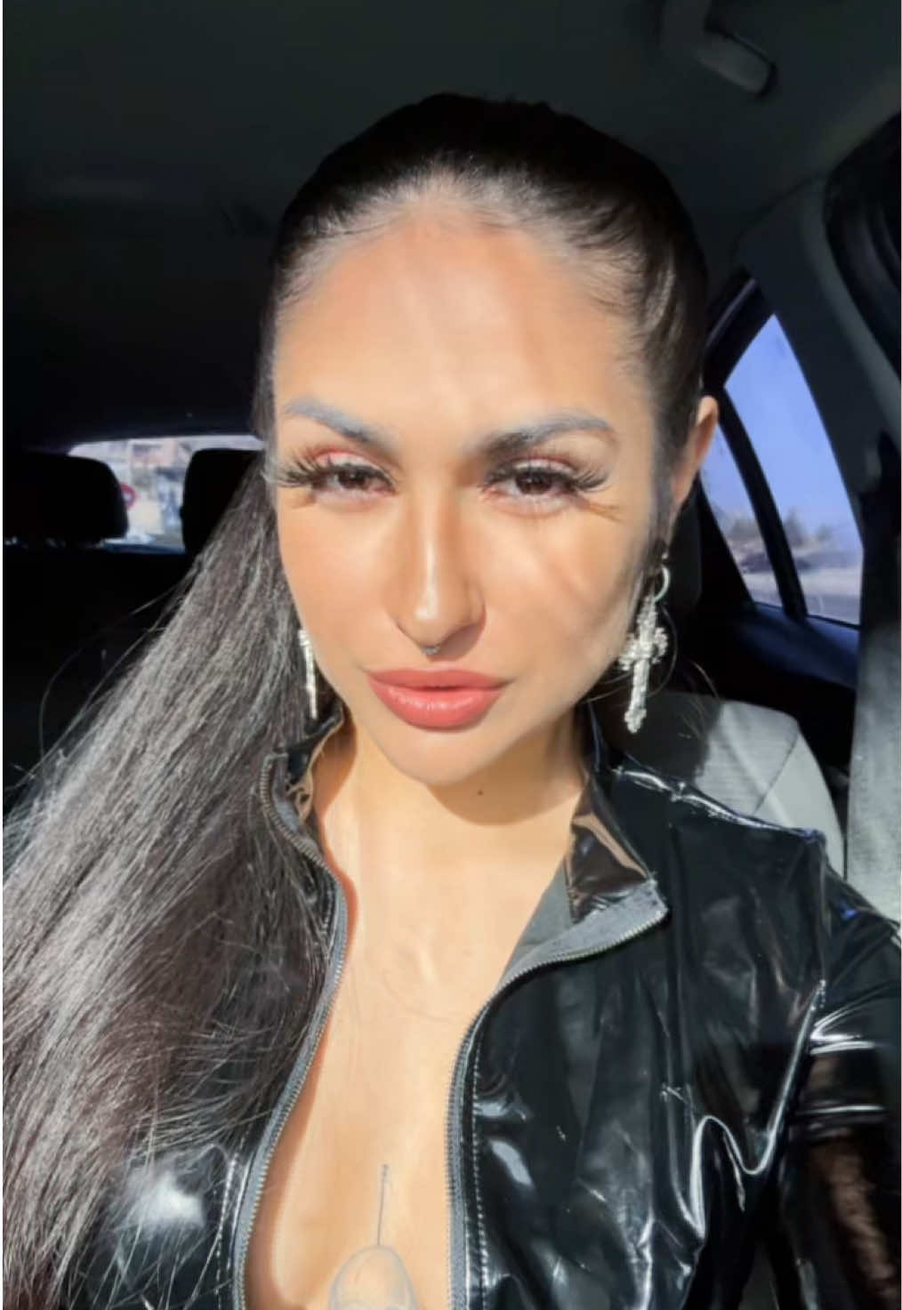@Eva