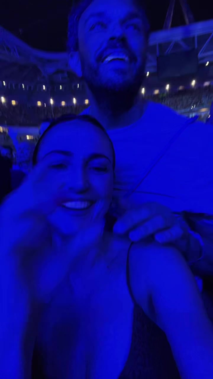 @sassoveronica