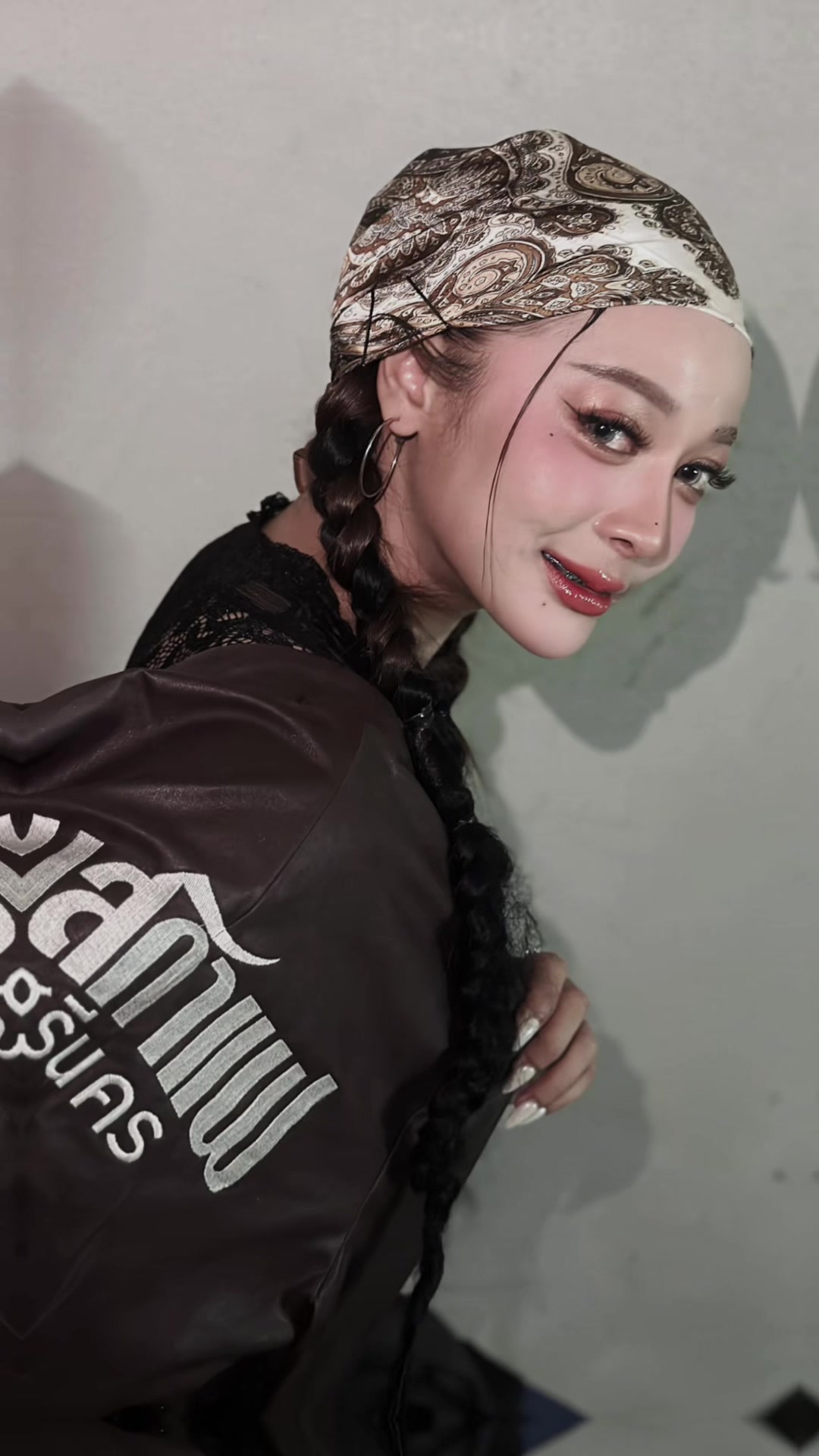 @CaraMind Nichapha