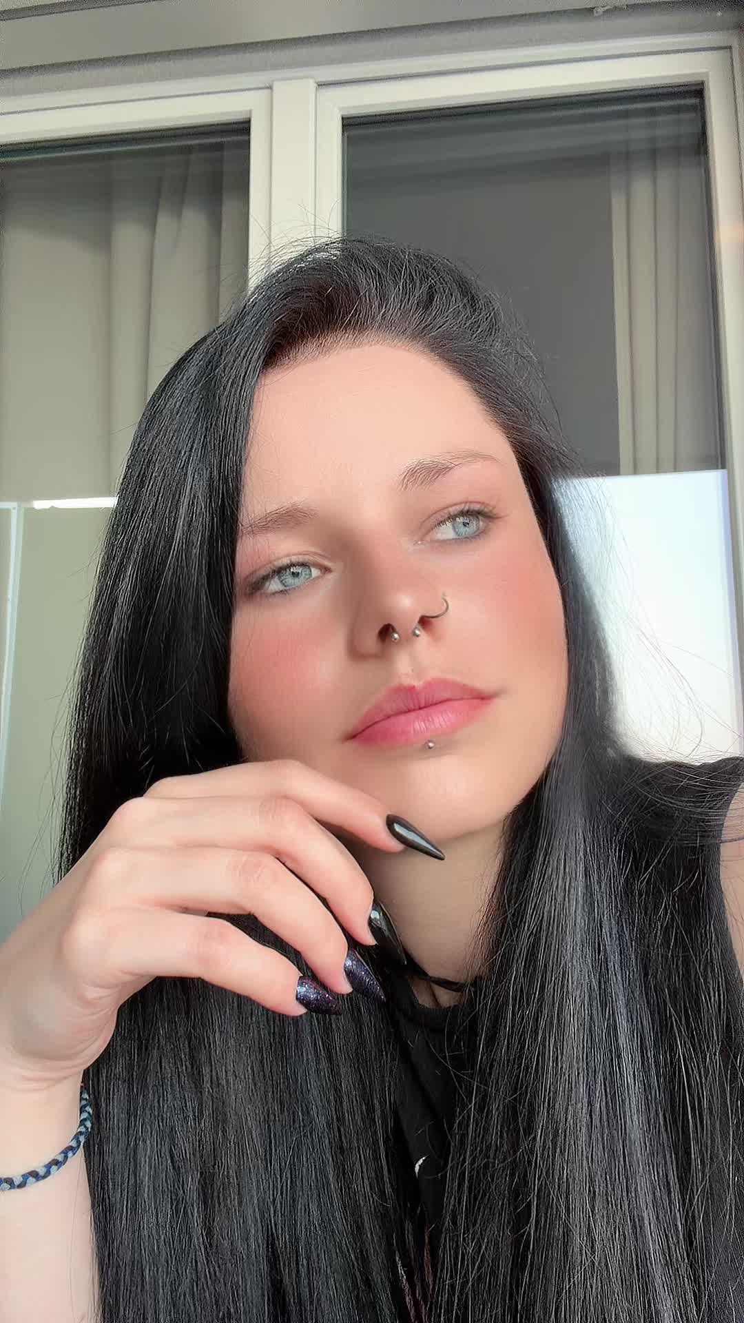 @Lany_blue7
