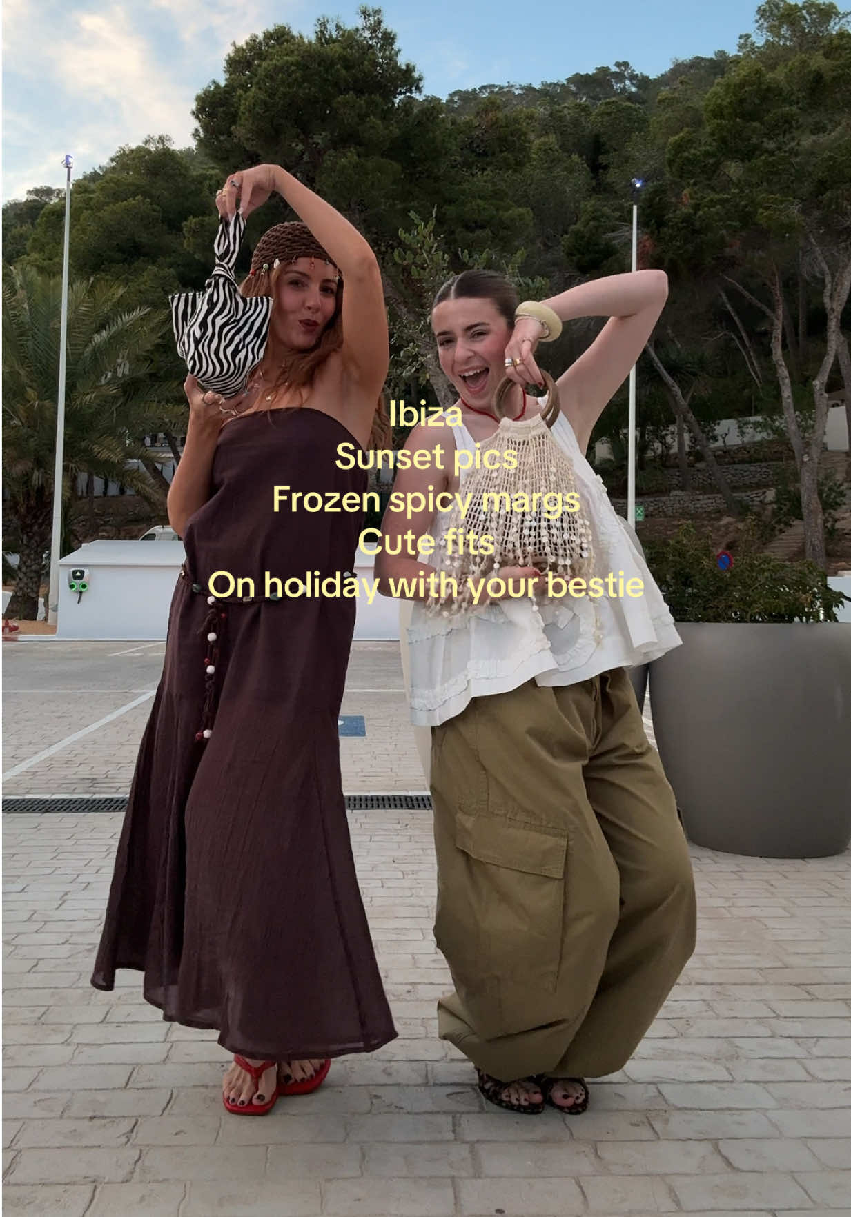 @Rebeccaoliviafw