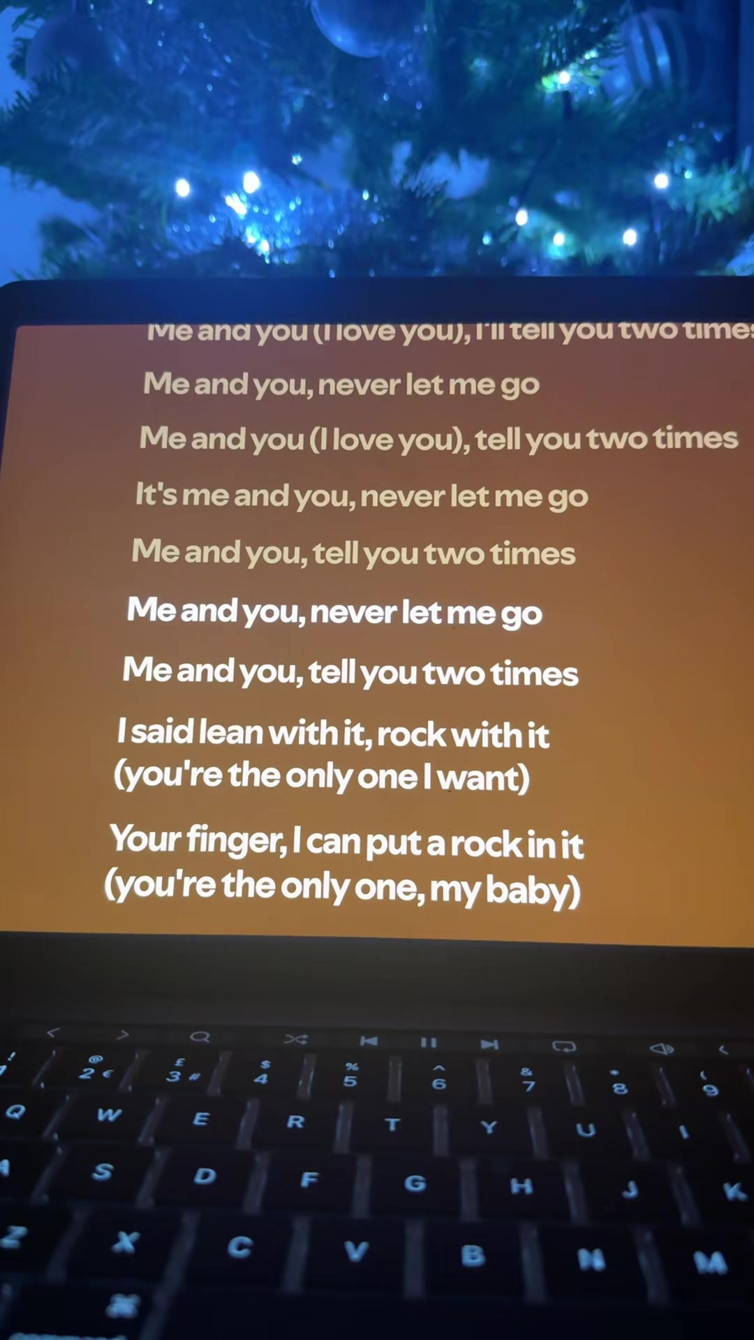 @musiclyricist_
