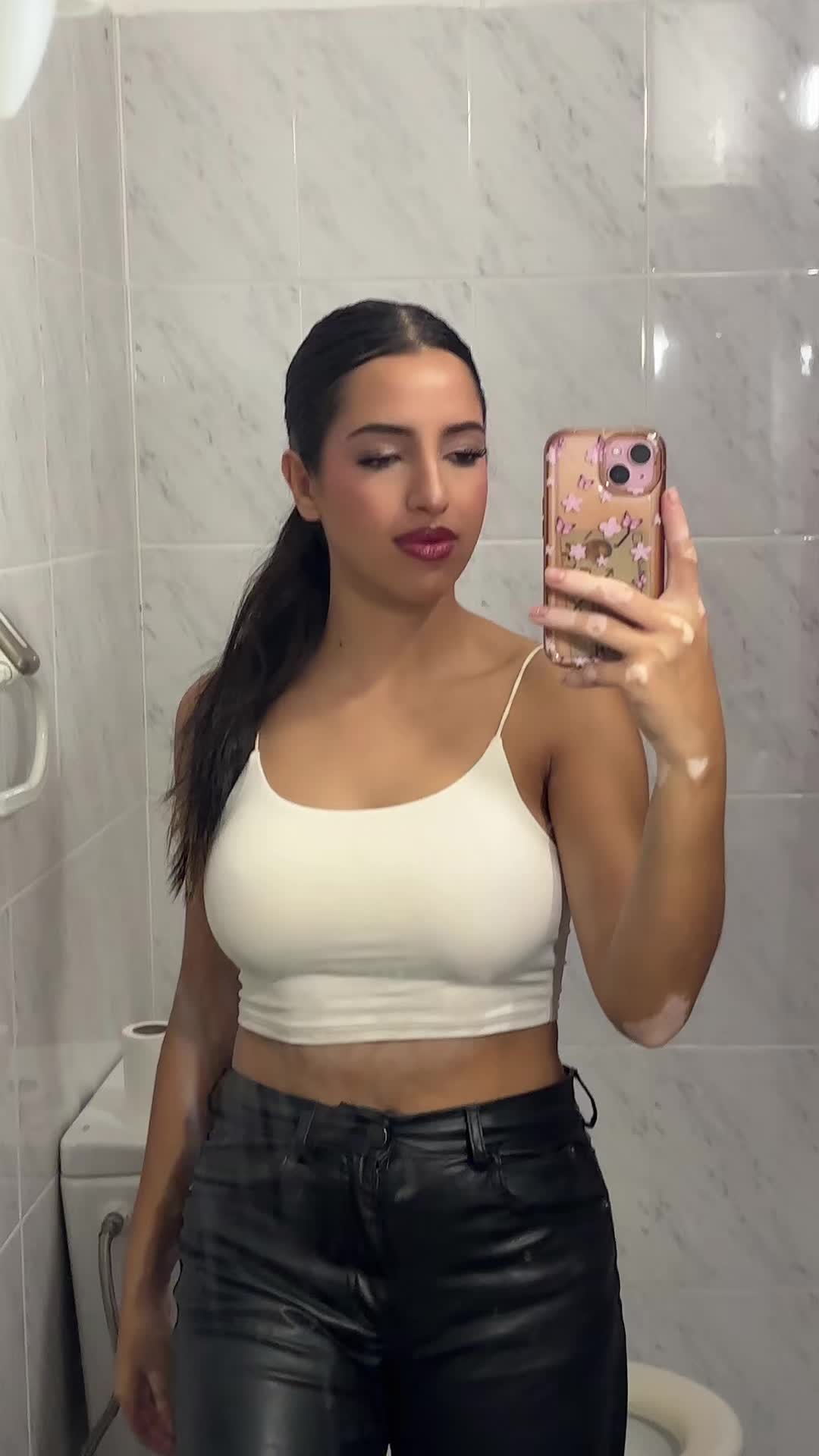 @Chaima