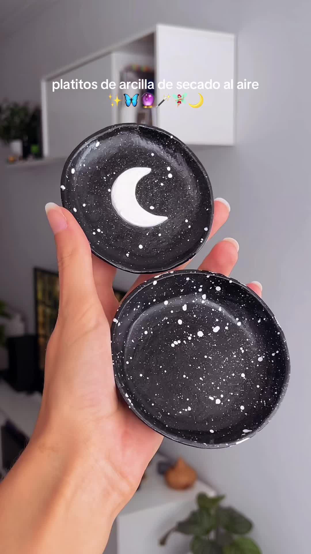 @Laura Moon ✦