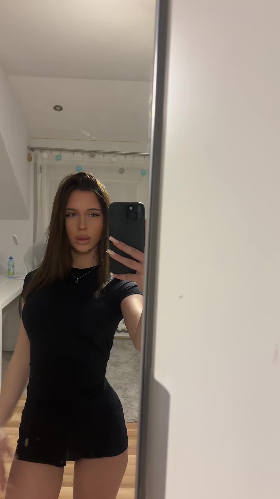 @_.kamilciaa.e