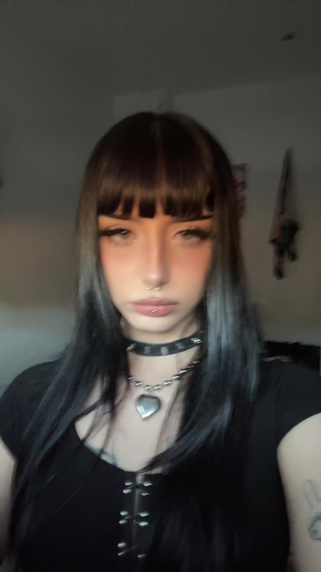 @F&egrave;i (｡ ˇ‸ˇ ｡) ㋖