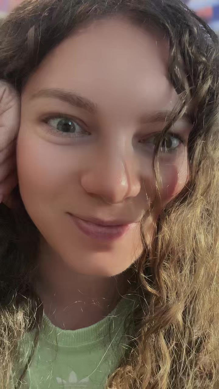 @Kristen🧩