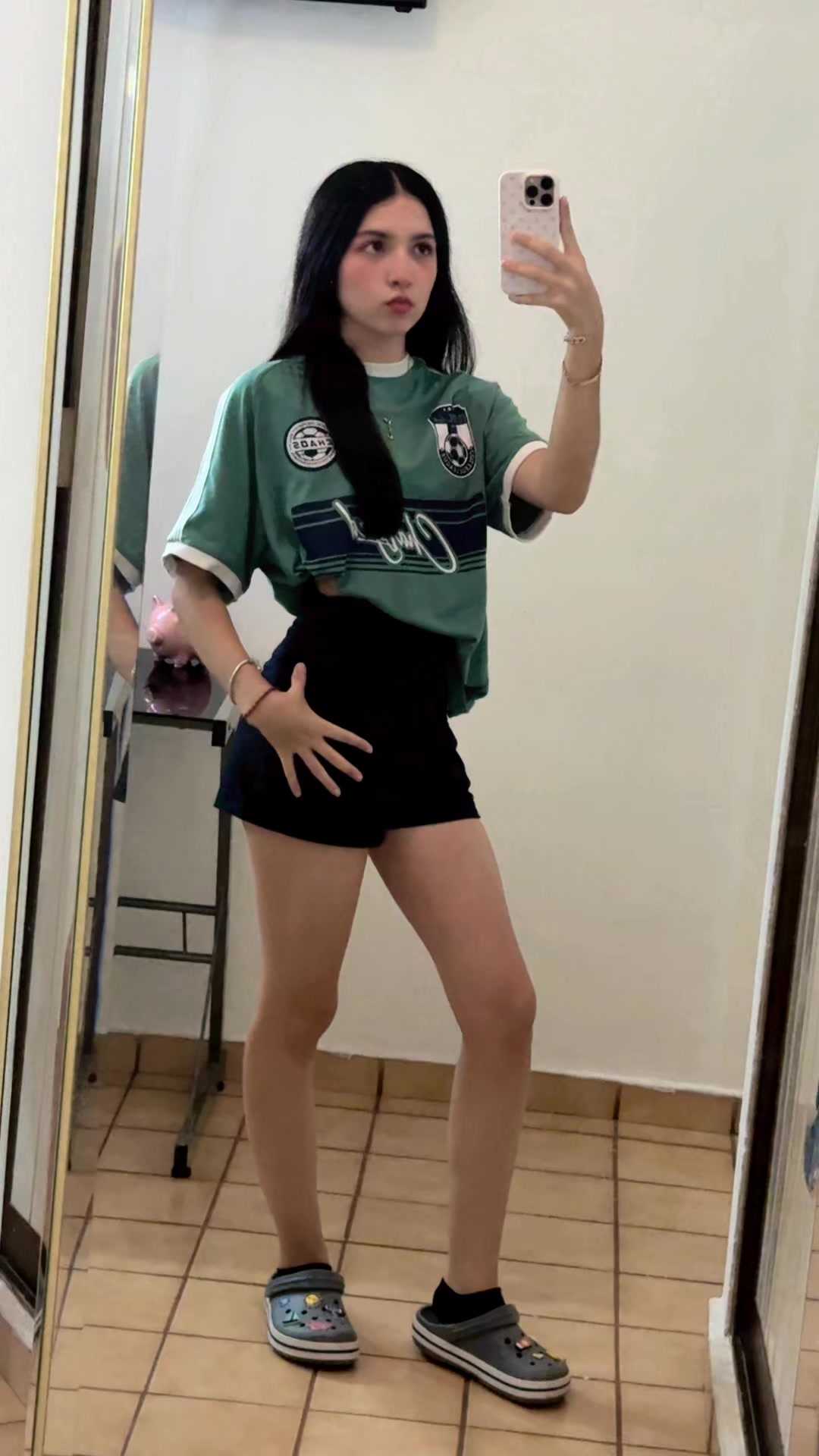 @Vicky4n