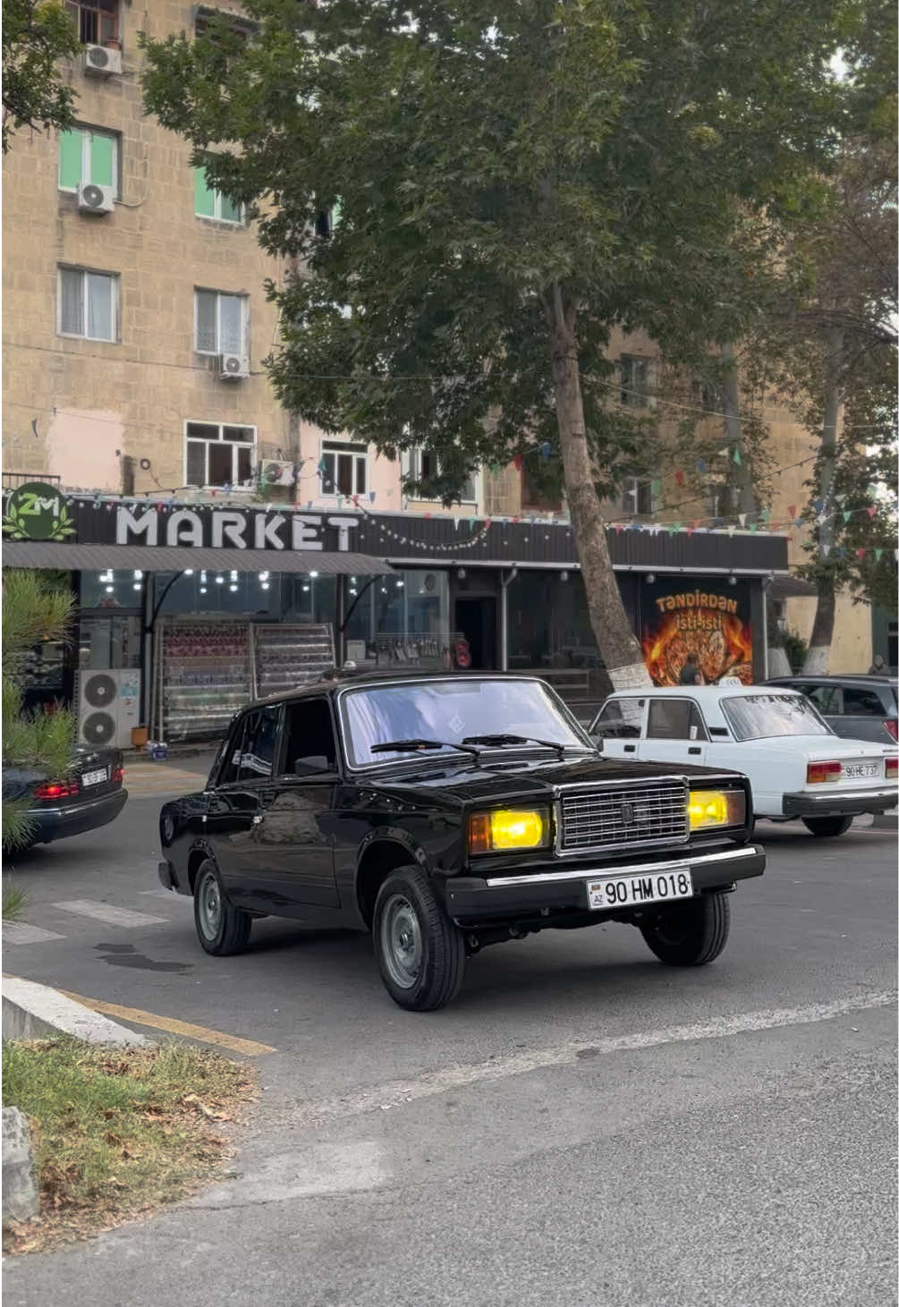@𝑯.𝑴