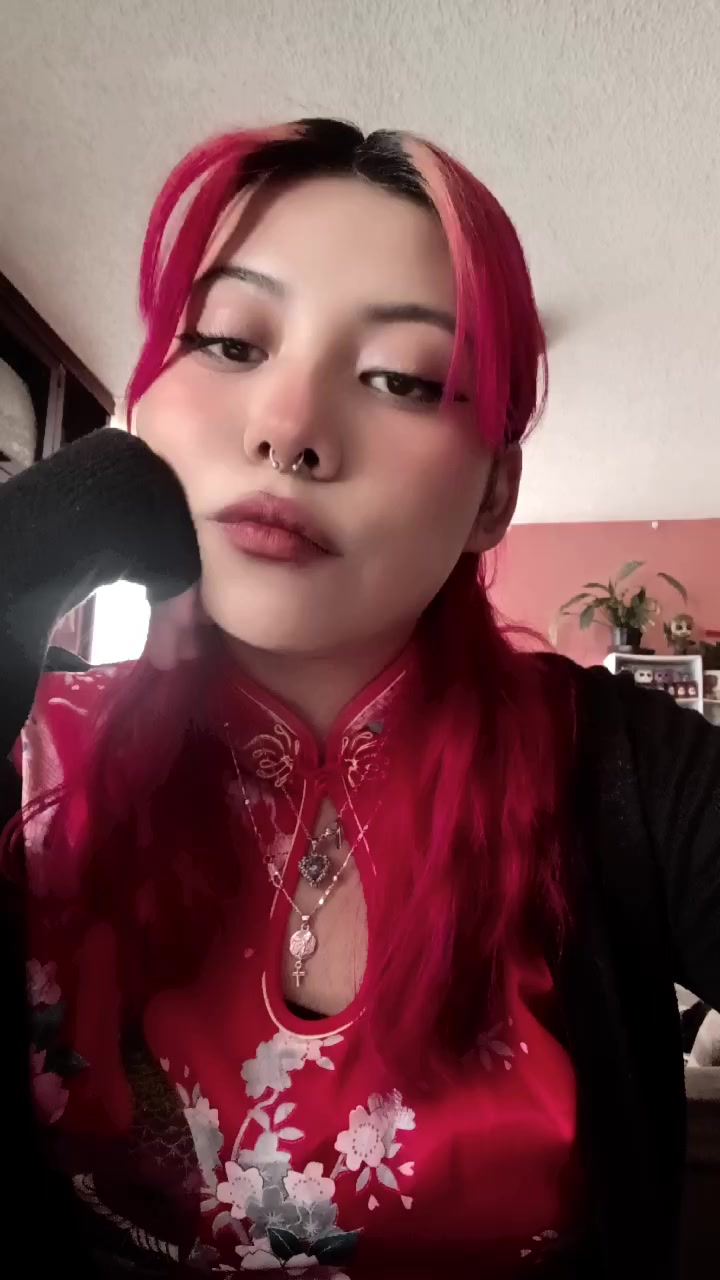 @Daniela_sempaii