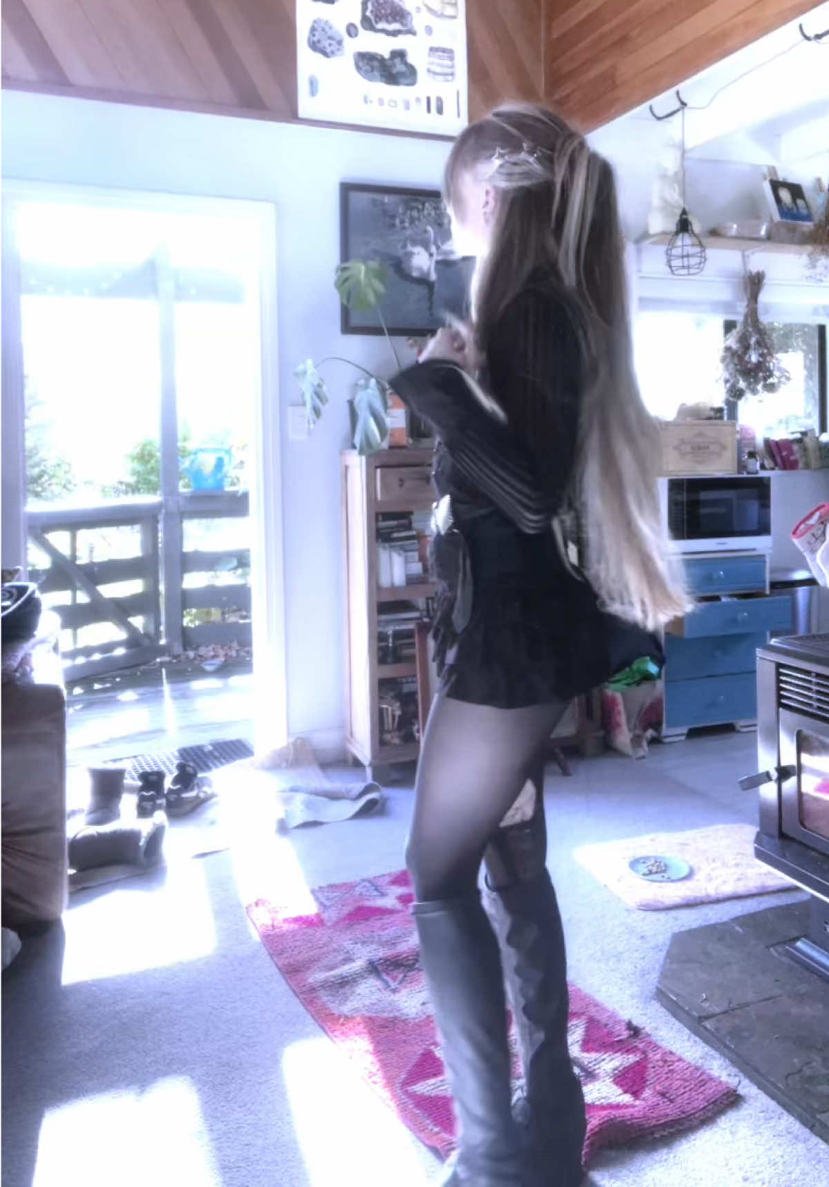 @Lo