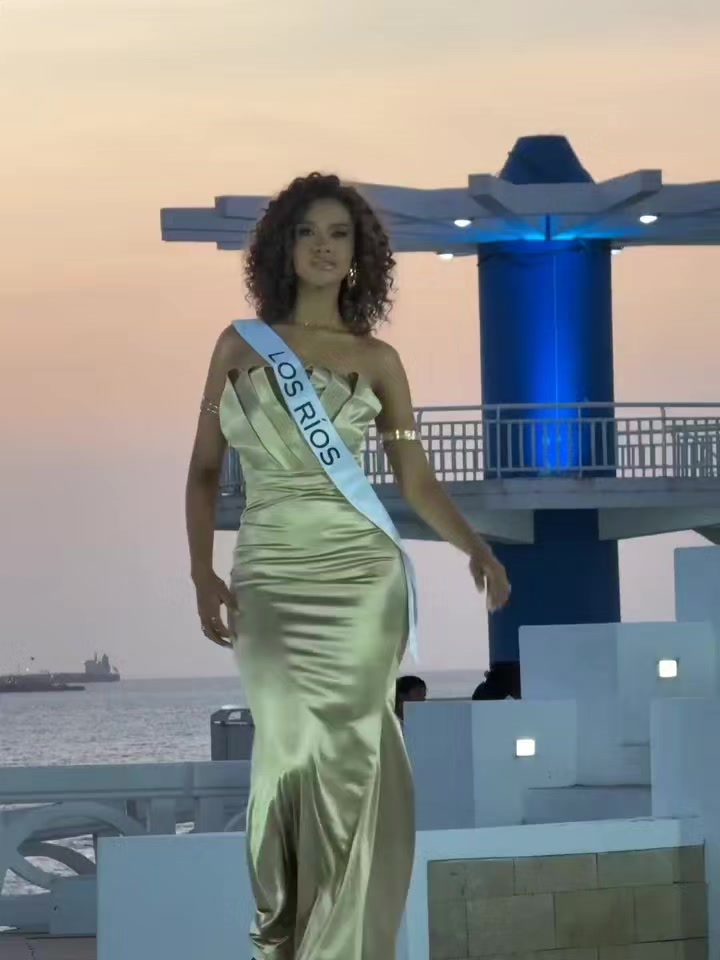 @Queens Ecuador