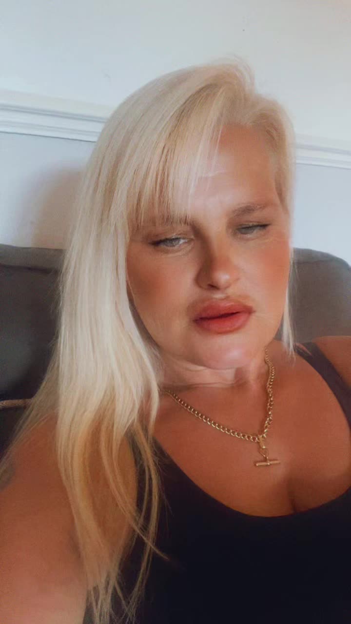 @nikki_19742